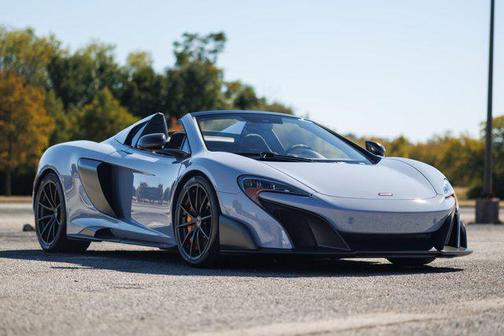 2016 McLaren 675LT Base