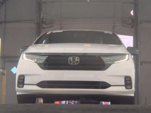 Platinum White Pearl 2023 Honda Odyssey Sport