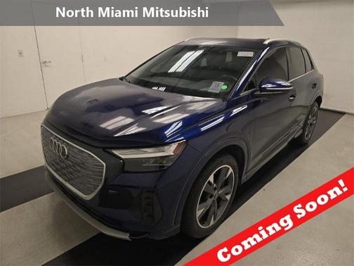 2022 Audi e-tron Premium Plus