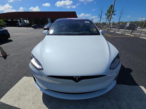 2022 Tesla Model X Plaid Tri Motor All-Wheel Drive