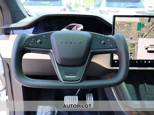 2023 Tesla Model X Standard Range