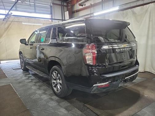 2023 Chevrolet Suburban LS