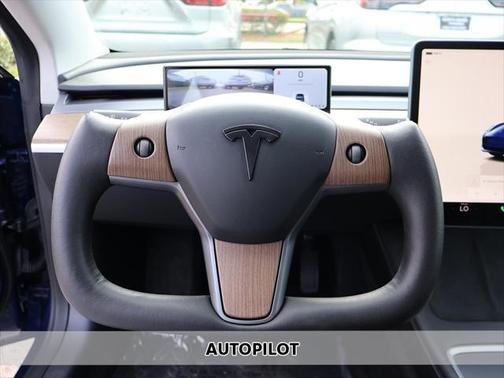 2022 Tesla Model 3 Standard Range