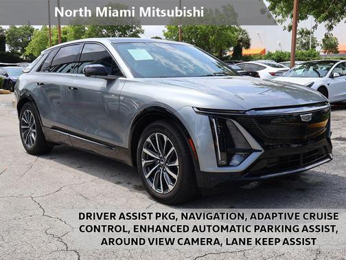 Argent Silver Metallic 2024 Cadillac LYRIQ Sport