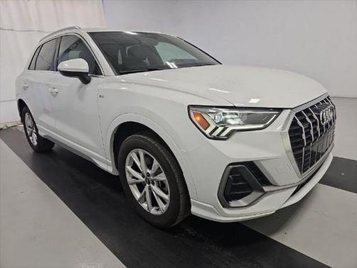 2022 Audi Q3 45 S line Premium Plus