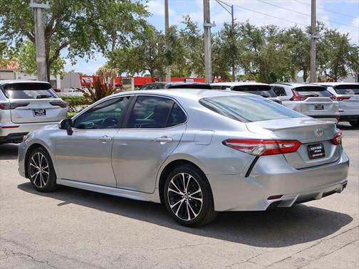 2018 Toyota Camry SE