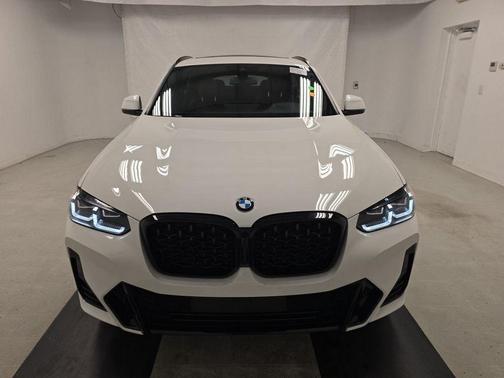 2023 BMW X4 xDrive30i