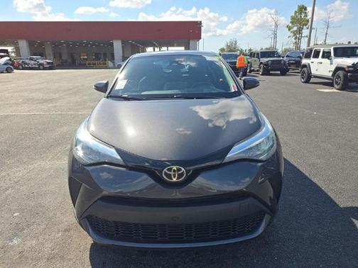 2021 Toyota C-HR LE