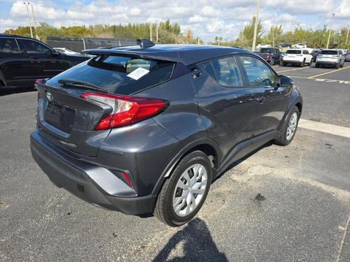 2021 Toyota C-HR LE