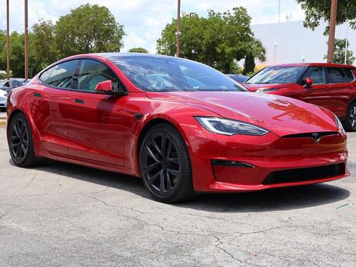 2022 Tesla Model S Plaid