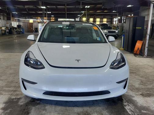 2023 Tesla Model 3 Standard Range