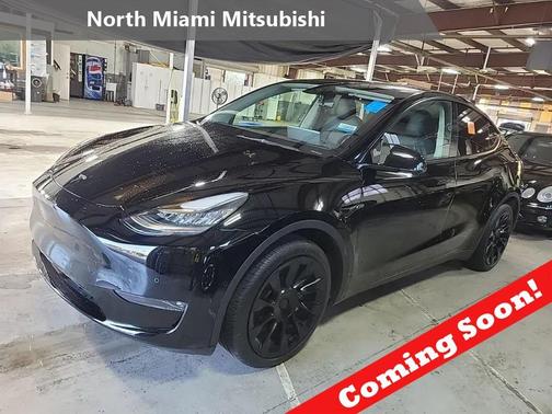 2022 Tesla Model Y Long Range Dual Motor All-Wheel Drive