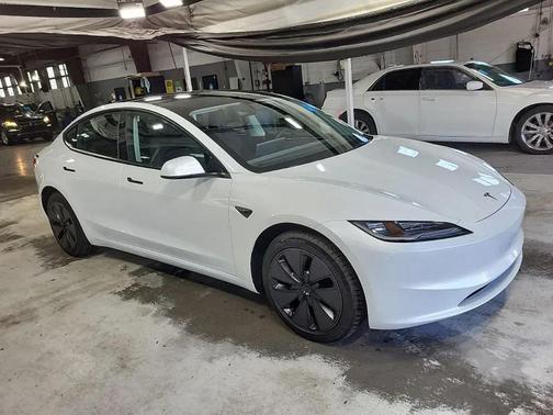 2025 Tesla Model 3 Long Range