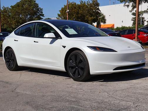 2025 Tesla Model 3 Long Range