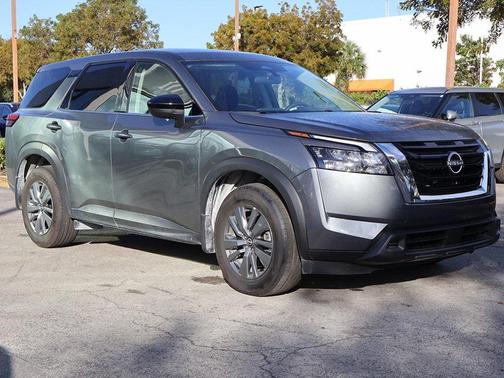 2025 Nissan Pathfinder S 4WD