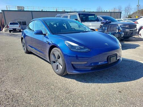 Deep Blue Metallic 2023 Tesla Model 3 Standard Range