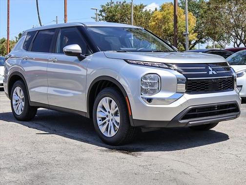 2025 Mitsubishi Outlander ES 2.5 2WD