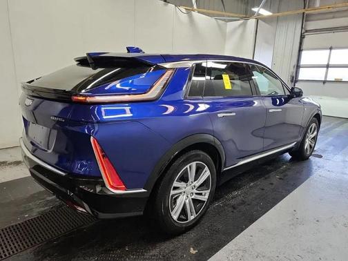 2024 Cadillac LYRIQ Tech