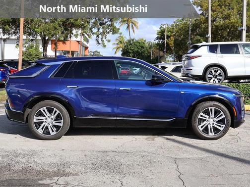 2024 Cadillac LYRIQ Tech