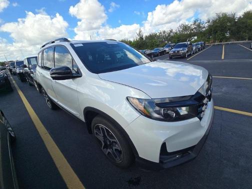 2023 Honda Passport AWD Elite