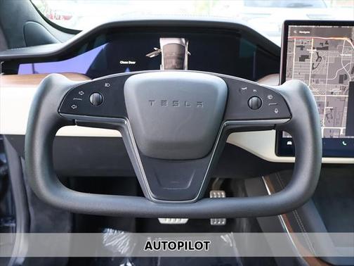 2022 Tesla Model S Base