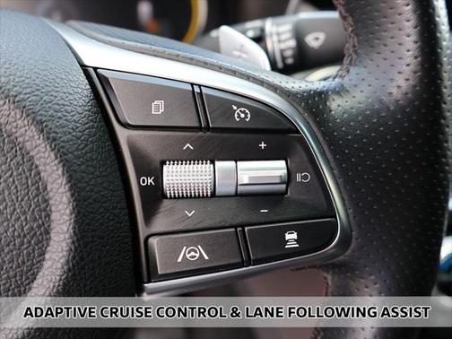 2022 Genesis G70 2.0T RWD