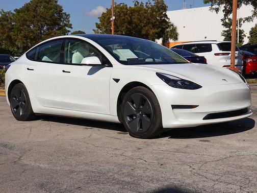 2022 Tesla Model 3 Long Range