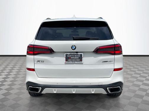 White 2022 BMW X5 xDrive40i
