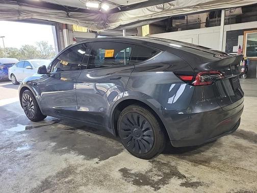 2024 Tesla Model Y Long Range Dual Motor All-Wheel Drive