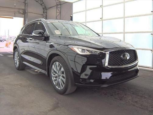 2023 INFINITI QX50 LUXE