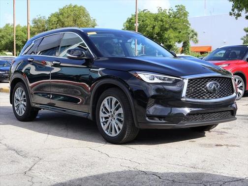 2023 INFINITI QX50 LUXE