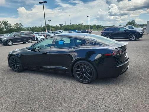 2022 Tesla Model S Plaid