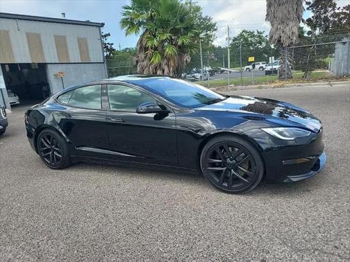 2022 Tesla Model S Plaid