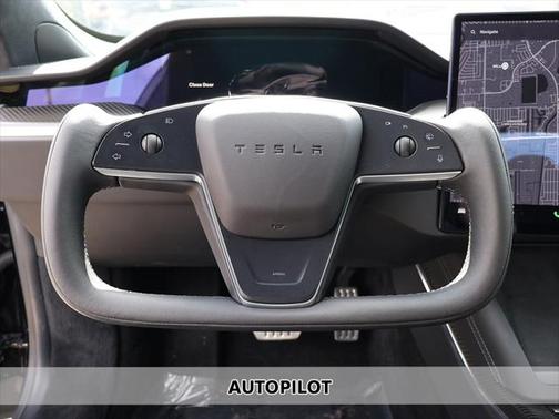2022 Tesla Model S Plaid