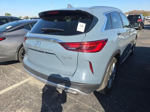 2023 INFINITI QX50 LUXE