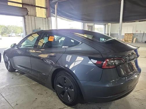 2022 Tesla Model 3 Standard Range