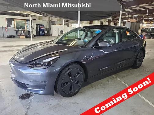 2022 Tesla Model 3 Standard Range