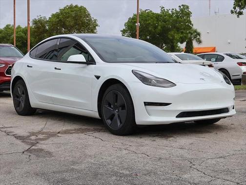 2022 Tesla Model 3 Standard Range