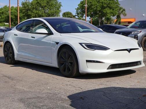 2022 Tesla Model S Base