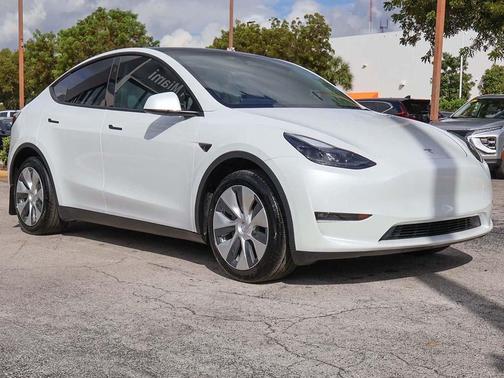 2023 Tesla Model Y Long Range Dual Motor All-Wheel Drive