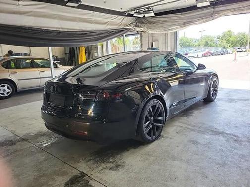 2022 Tesla Model S Base