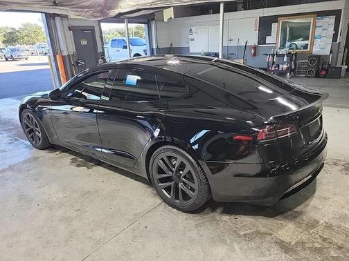 2023 Tesla Model S Plaid