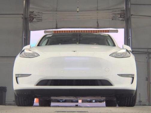 2024 Tesla Model Y Long Range Dual Motor All-Wheel Drive