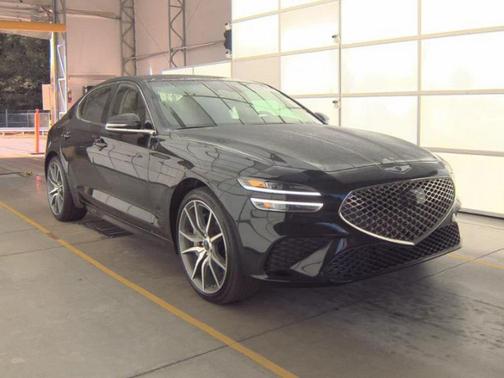 2025 Genesis G70 2.5T RWD