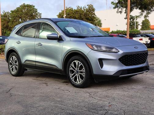 2022 Ford Escape SEL