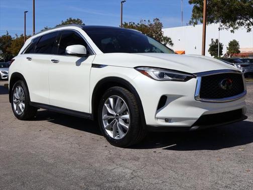 2021 INFINITI QX50 LUXE