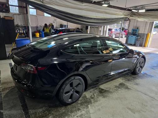 2022 Tesla Model 3 Standard Range
