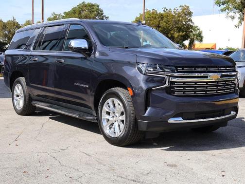 2023 Chevrolet Suburban Premier