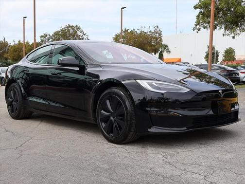 2022 Tesla Model S Base