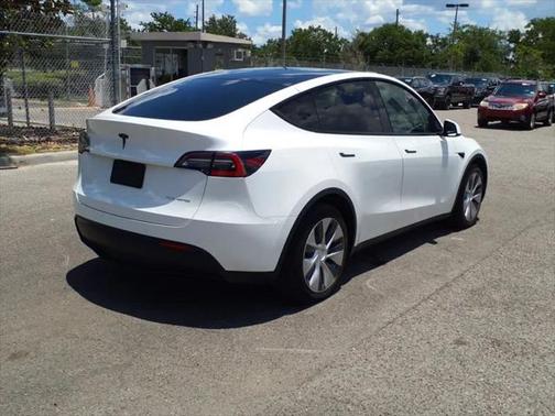 2021 Tesla Model Y Long Range Dual Motor All-Wheel Drive